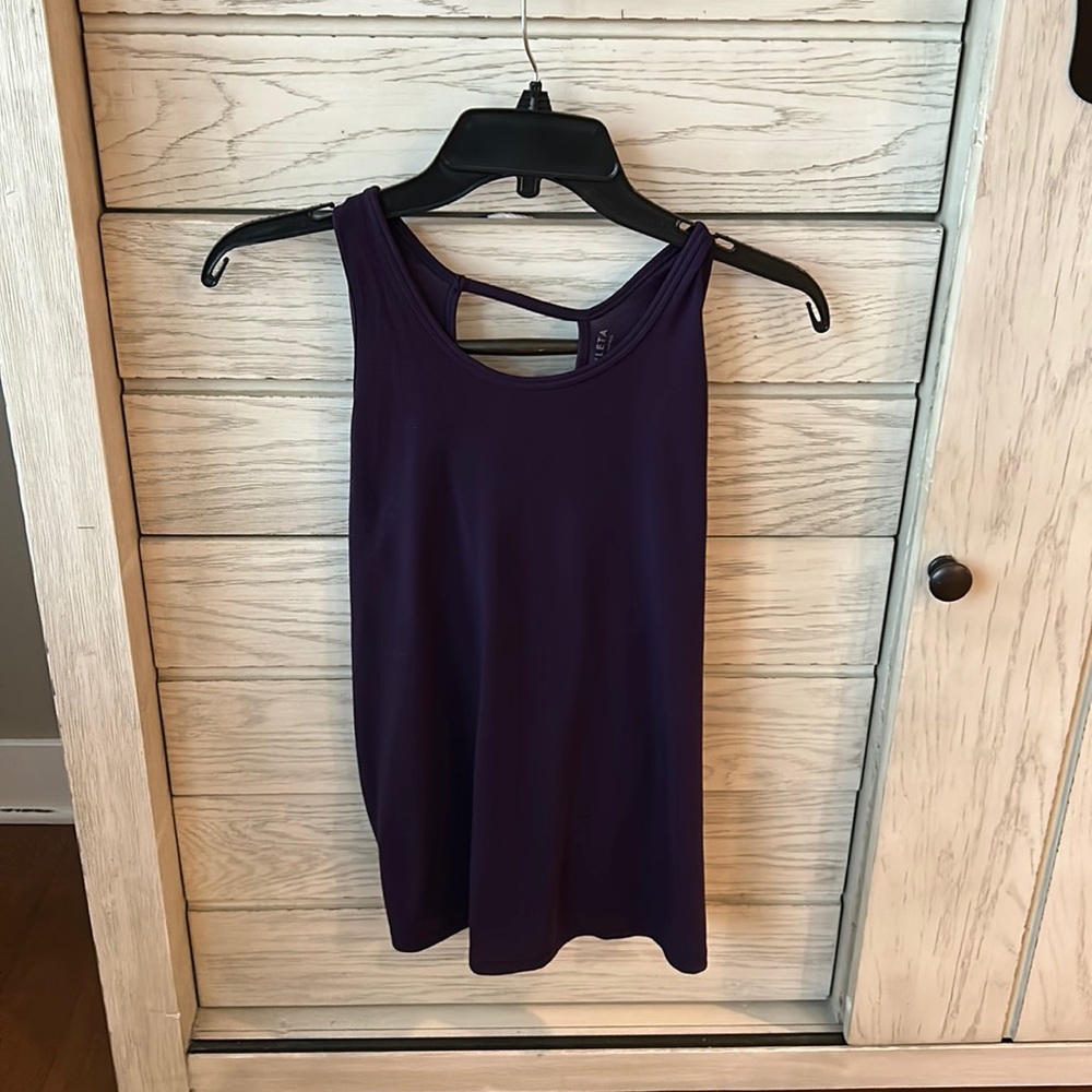 Athleta tie back too. Size small.